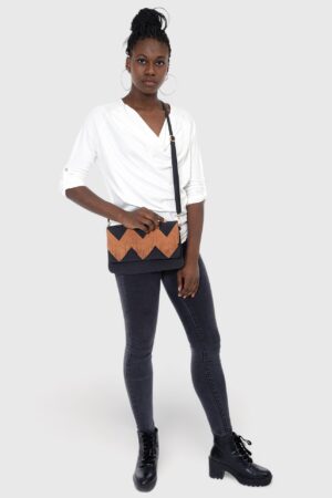 bolso bandolera de ante negro