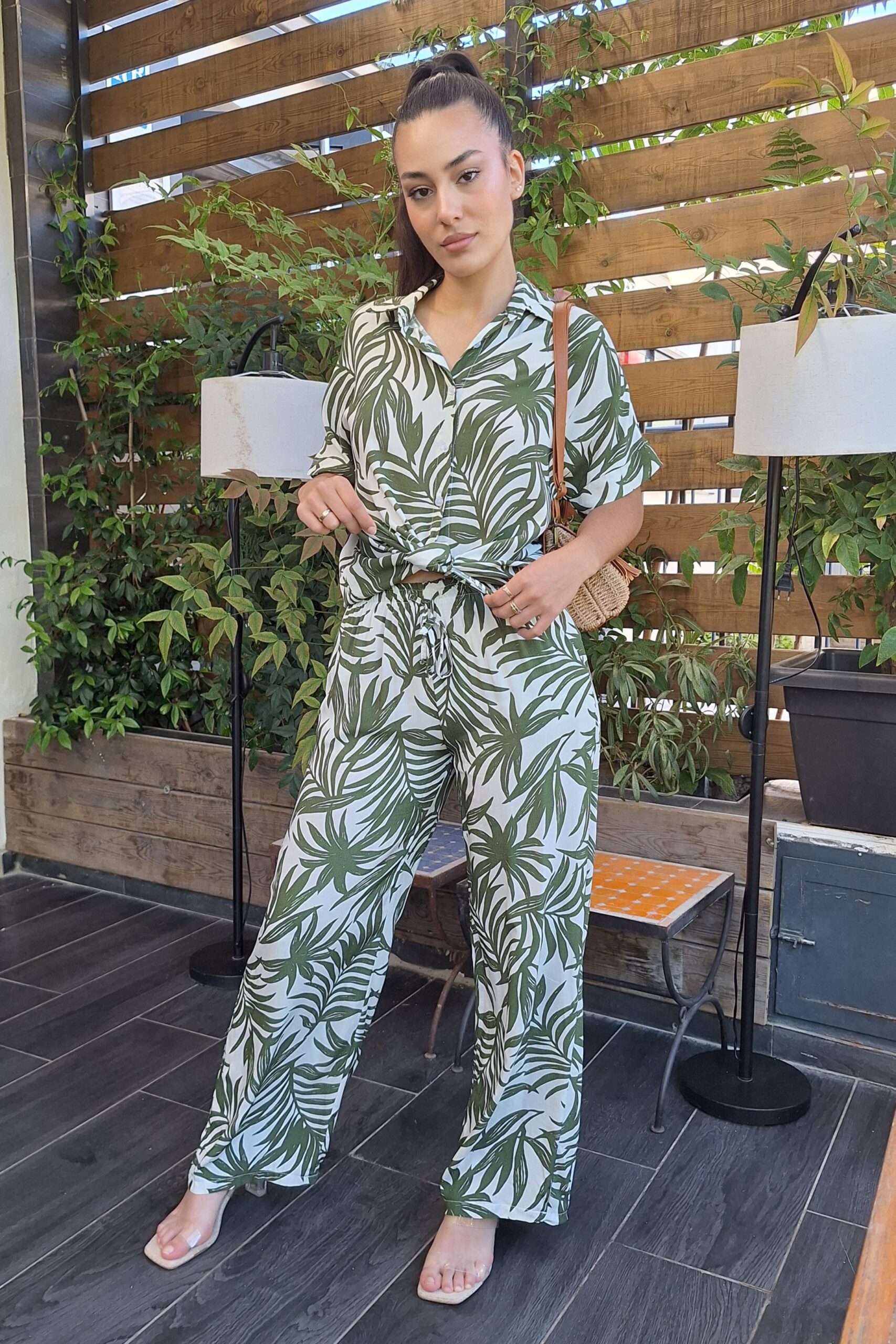 conjunto estampado pantalón y camisa conjunto estampado pantalón y camisa