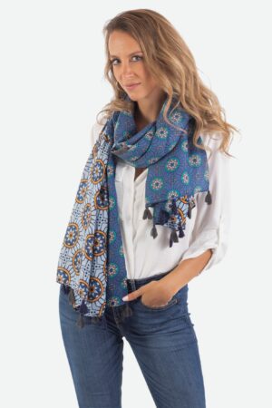 pañuelo estampado geométrico