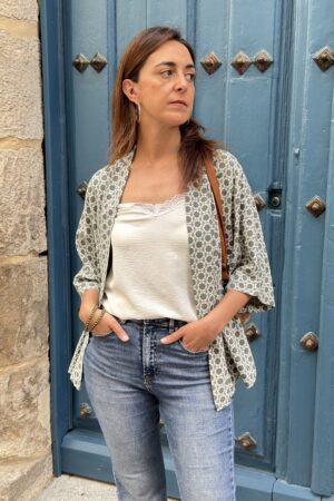 kimono corto verde estampado para mujer