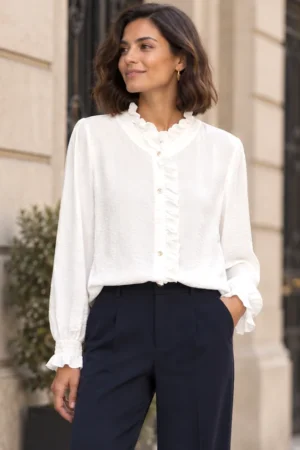 Home Blusa blanca de mujer con volantes en cuello y delantero
